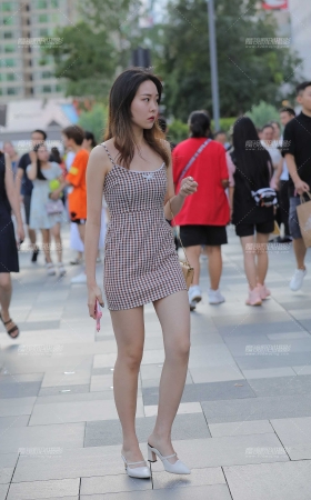 小姐姐随意一站 就是一道美景 [22P]