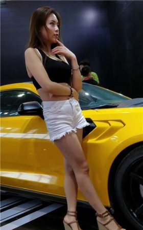 4k视频，高颜值气质甜美性感车模美女姐姐