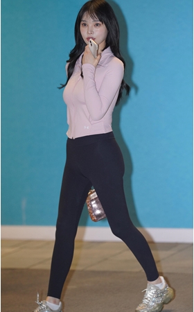 圆润的翘屯美女(84P)