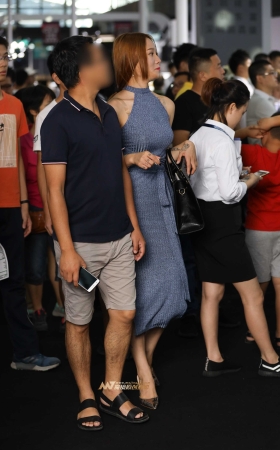 极品妖娆身材长裙少妇 [10P]