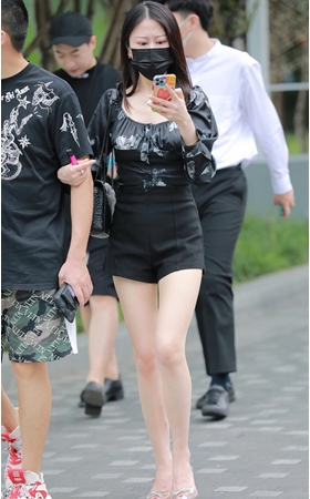 高跟美腿女友(46P)