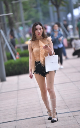 漂亮的气质美女