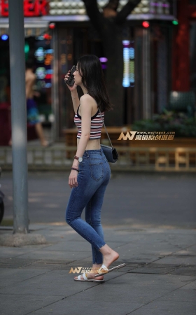 小蛮腰，紧牛美眉 [15P]