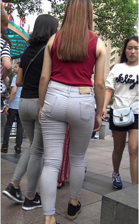 紧身牛仔裤MM