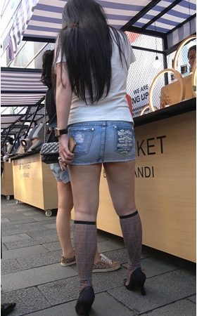 丰满牛仔裙