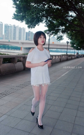 短发美眉 【套图+视频】<font color=red> [8P]</font>