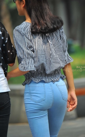 2016-09-18翘臀牛仔妹妹22张 [22P]