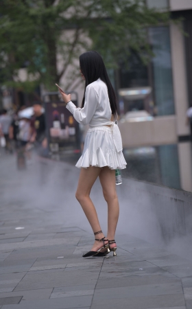 高挑的美女