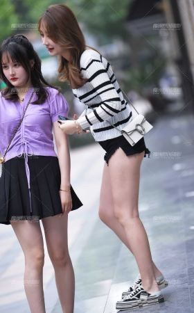 直播中的热裤妹妹 [21P]