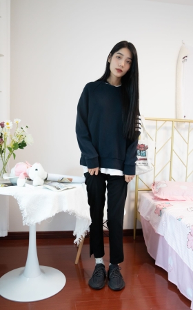 漂亮的美足小姐姐
