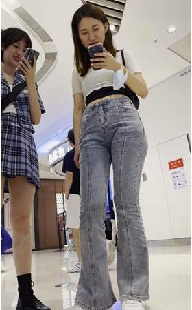 牛仔裤美女