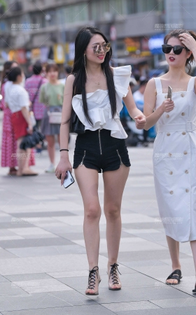 热裤，美腿美女 [22P]