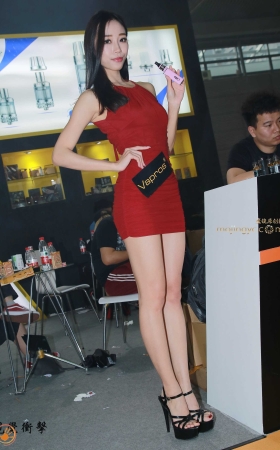 红色包臀裙 黑高跟 模特 [13P]