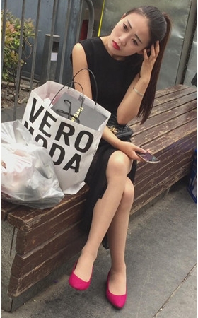 美腿小姐姐