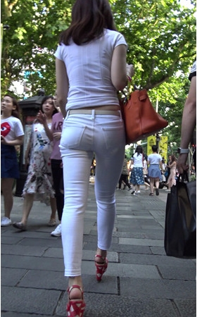 白裤美女