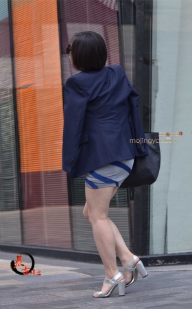 10-31 没有外套就完美了 [20P]