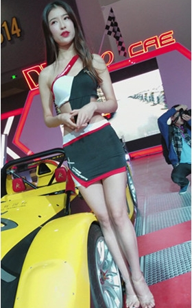 漂亮的包臀长腿美模