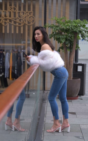 紧牛小蛮腰高清无水印原图