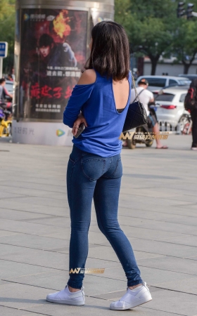 仔裤小妹 [25P]