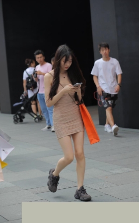短裙小妹3A1837[142M]