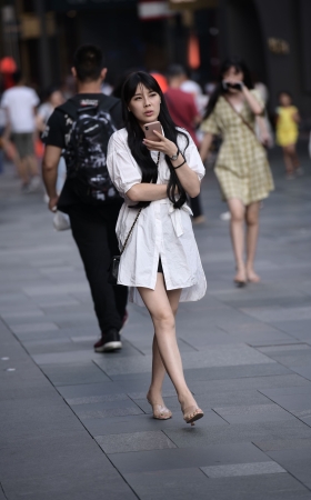 长腿美女