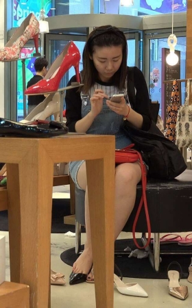 4K - 少妇试鞋大片 [1.74 GB/MP4]
