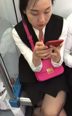 黑高街拍美女