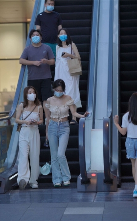 紧牛长腿