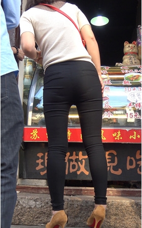 黑色紧身裤
