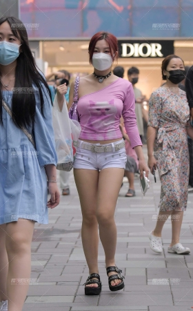 委屈的小猫 [16P]