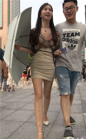 4K 完美身材高颜值短裙高跟美女
