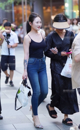 紧身牛仔 [14P]