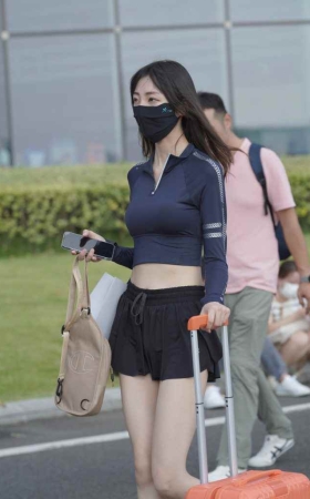 鞋子的配色真好看 [83P-954MB]