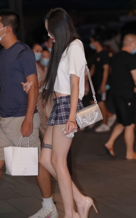 齐B短裙大长腿