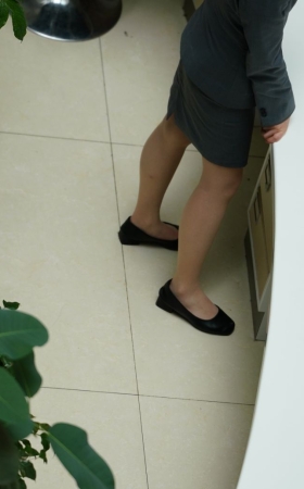 20240603抓紧前台肉丝小姐姐丝脚特写稍纵即逝