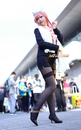 黑丝女王 [17P]