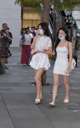 白色系姐妹
