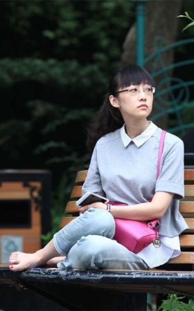 No643 因我的左右骚扰，破坏了女神恬静的露脚休憩时光