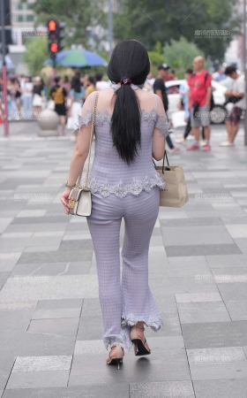 回复消息的小姐姐 [16P]