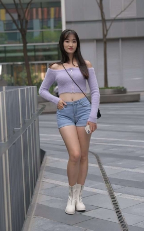 一只麋鹿摄影作品  蓝色牛仔热裤美女 [278P-6.18GB]