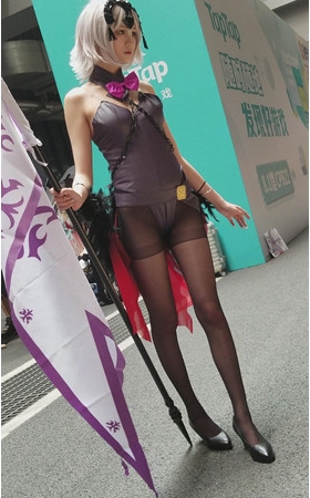 coplay黑丝小姐姐
