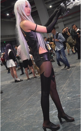 漂亮的黑丝coplay小姐姐