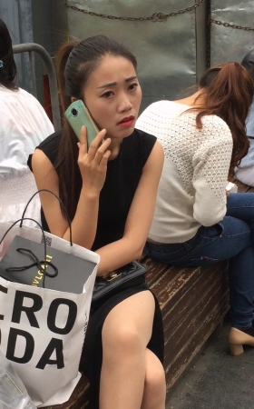 漂亮街拍肉丝MM