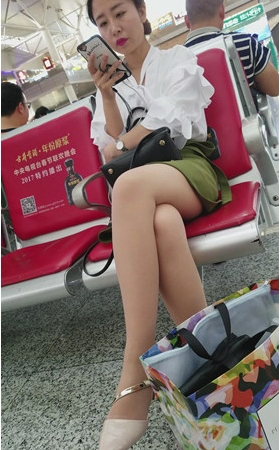 漂亮的肉丝美妇