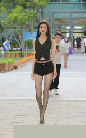 高跟长腿美女3A8335[1.42G]