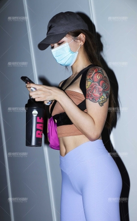 娇美身材运动装 [30P]