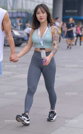 美女身材真好 [13P]