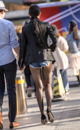 长腿高跟热裤西服，这穿搭什么水平？
