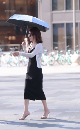 深V靓丽的美女 [15P]