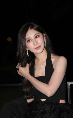 时尚黑色短裙 [210P-4.31GB]